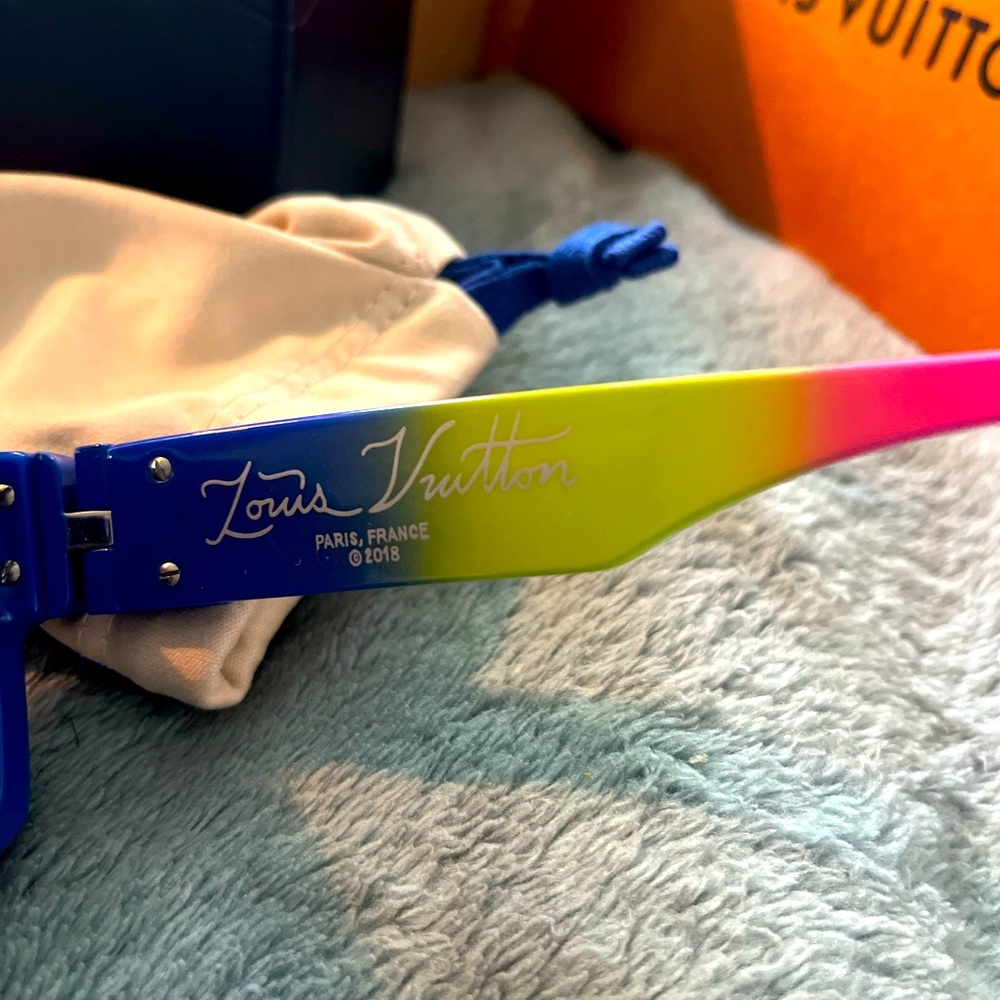 Louis Vuitton Pink and Blue Glasses with Modern Design